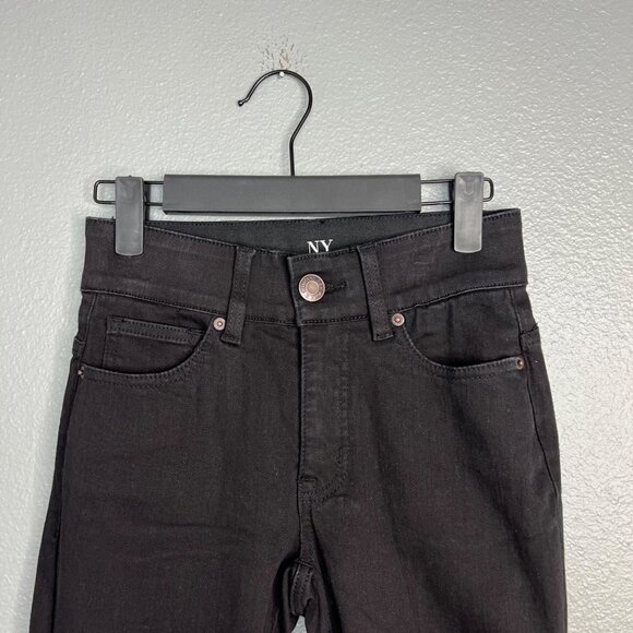 NWT New York & Co Curvy‎ Sculpting Stretch Skinny Jeans Black Distressed Size 0 - Picture 4 of 10